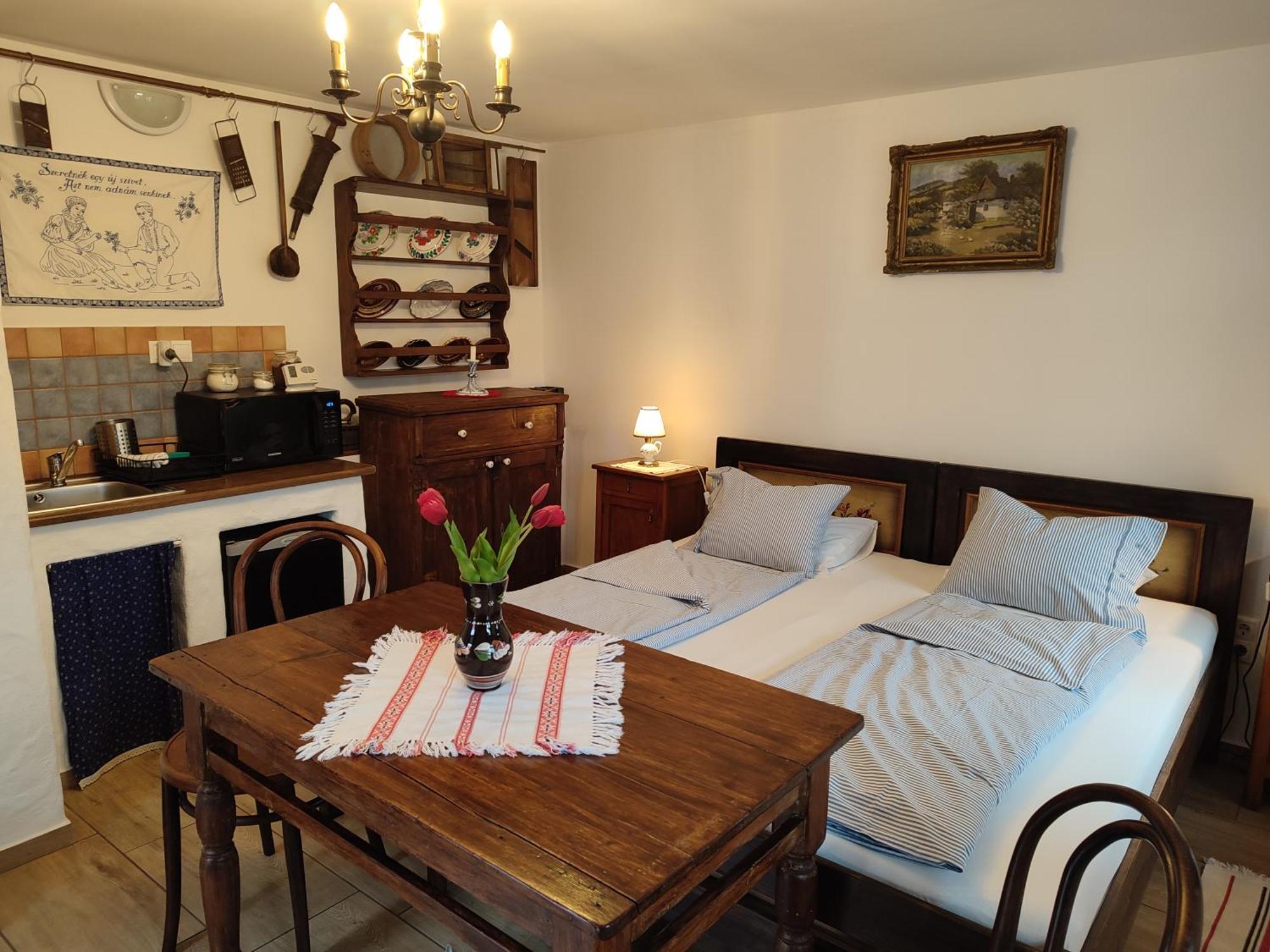 Szent Ivan Vendeghaz Guest house Tata