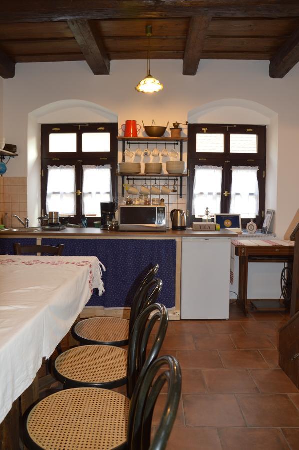Szent Ivan Vendeghaz Guest house Tata